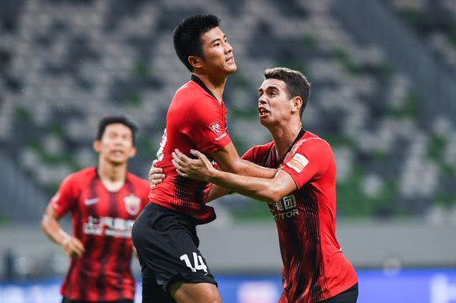 星空注册-【中超】李圣龙制胜球杨旭绝平被吹 海港1比0申花